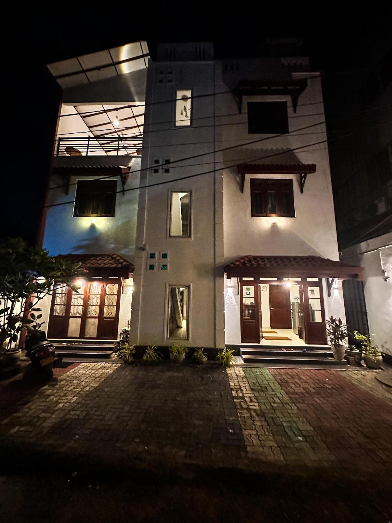 Hotel New Panda House Galle Exterior foto