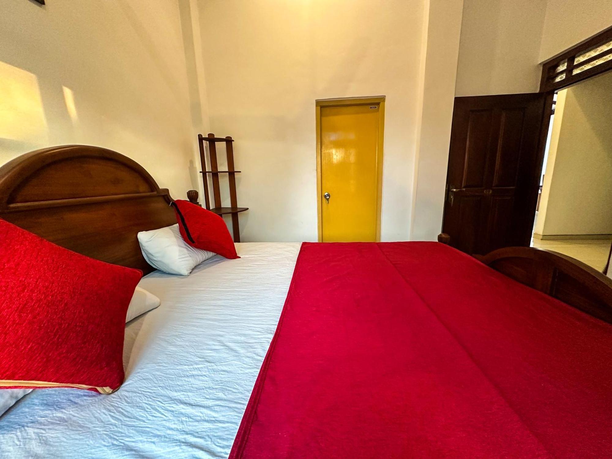 Hotel New Panda House Galle Habitación foto