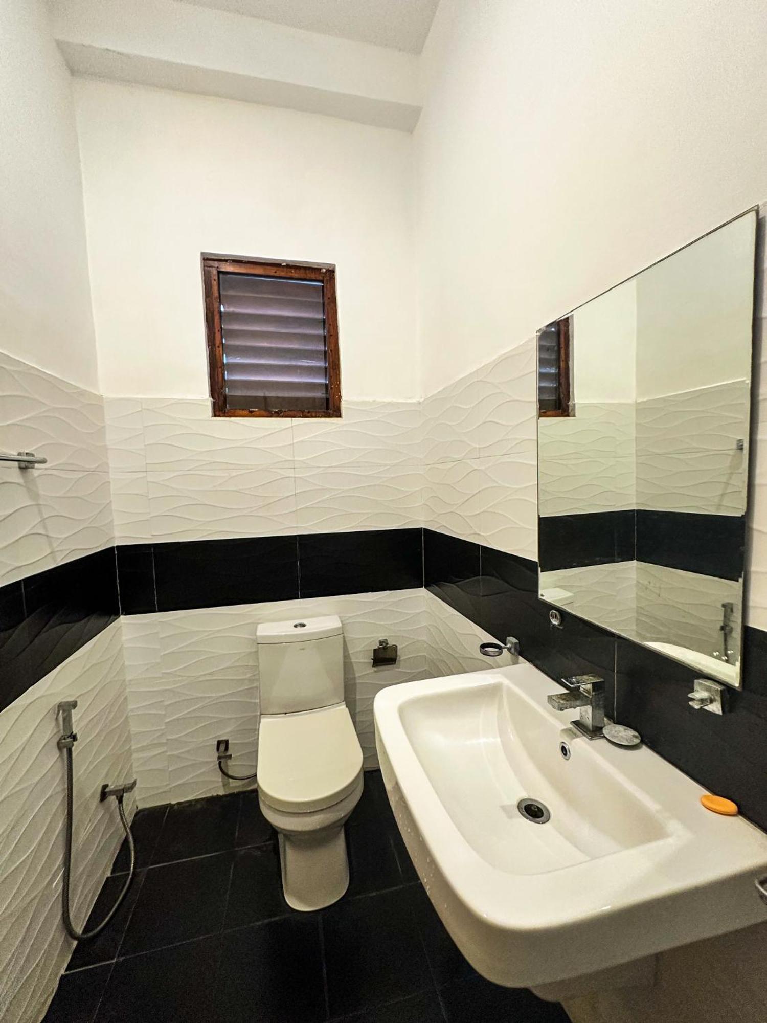Hotel New Panda House Galle Habitación foto